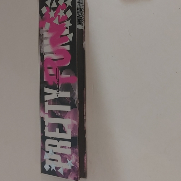 MAC Color Palette - Picture 5 of 5